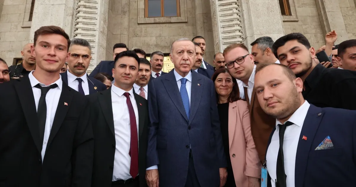 ak-parti-kesan-genclik-kollarindan-ankara-cikarmasi-p9UvyNM3.webp