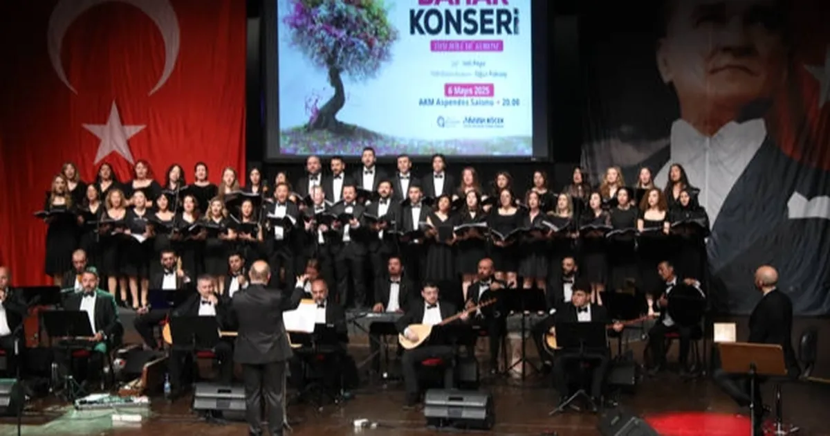 antalya-buyuksehir-thm-korosundan-bahar-konseri-rC8zvbNP.webp