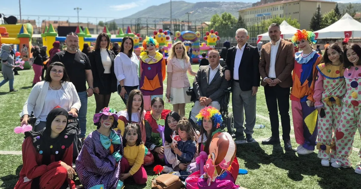 bursa-gemlikte-1-engelsiz-festivali-coskuyla-gerceklesti-IHzQqMGm.webp