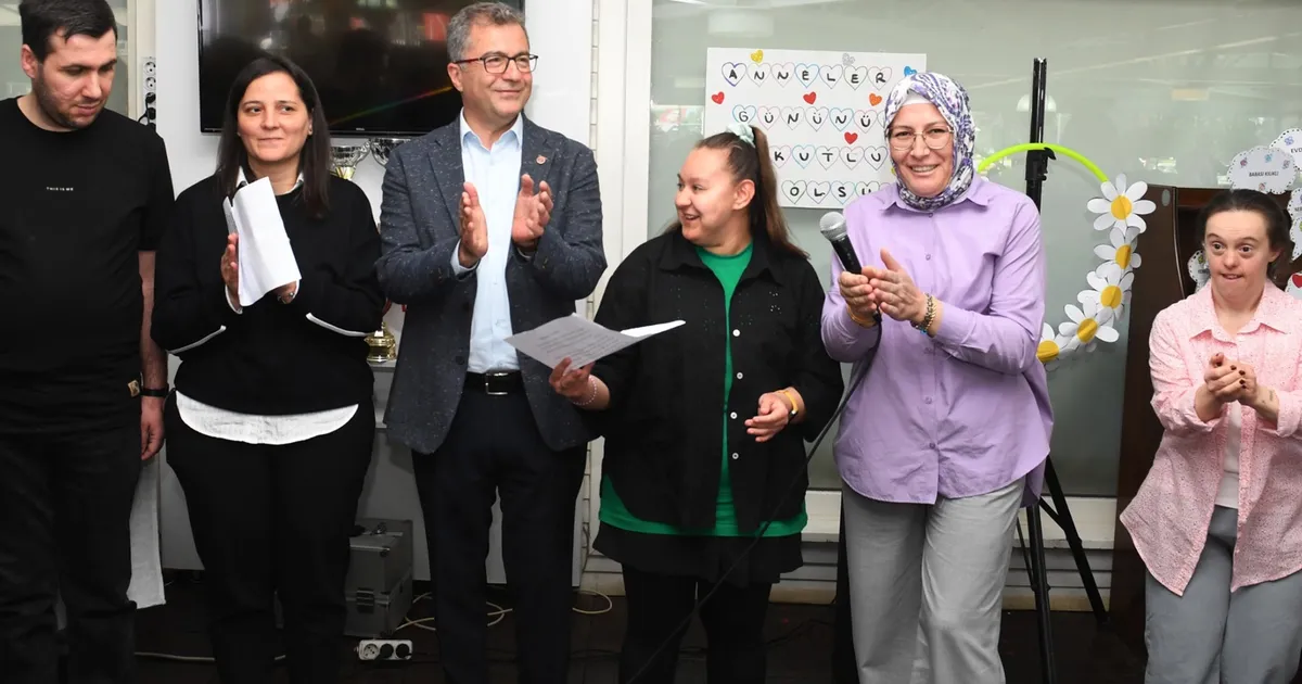bursa-osmangazide-ozel-gereksinimli-bireyler-cok-mutlu-7avVLvny.webp