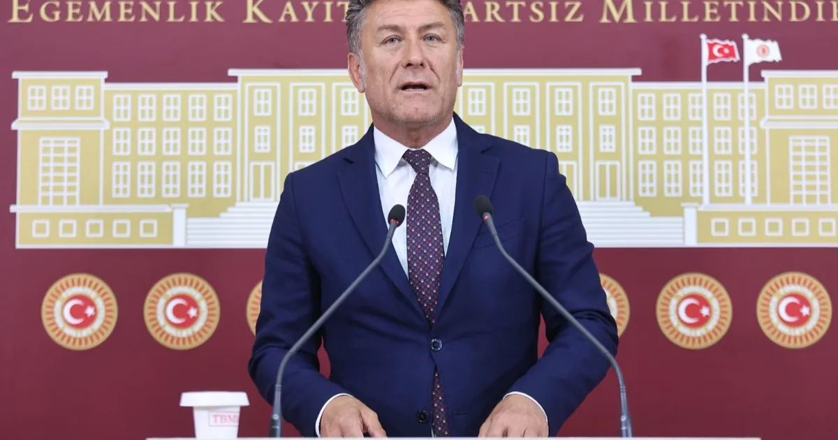 chpli-saribaldan-kuru-sogan-elestirisi-fiyat-farki-yuzde-220-SIjEaukn.webp