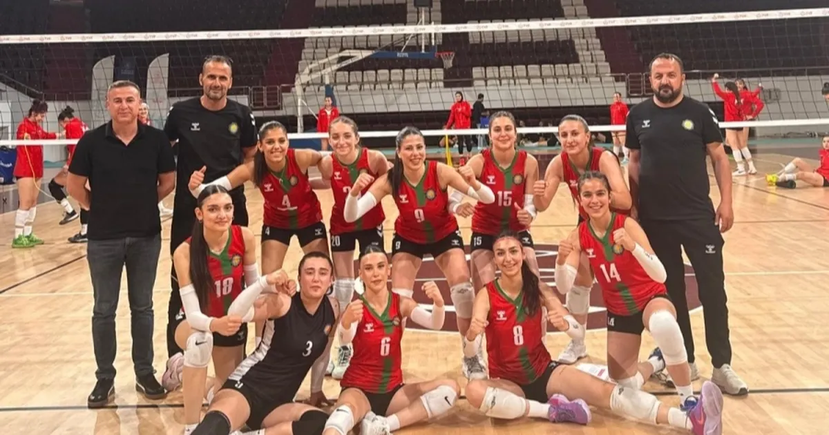 dbb-genc-kadinlar-voleybol-takimi-turkiye-sampiyonasina-galibiyetle-basladi-DO3F1GXz.webp