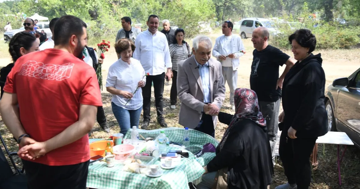 edirne-kesanda-dallik-senlikleri-coskusu-B1YuSa28.webp