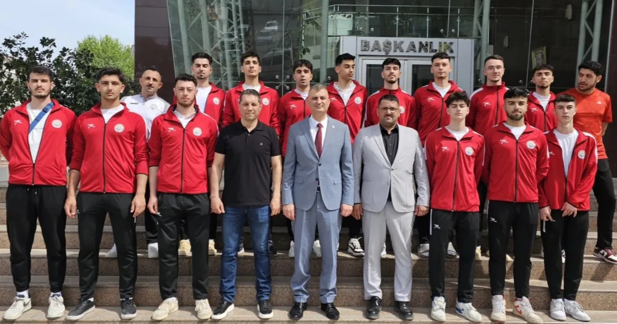 golcuklu-voleybolcularin-hedefi-turkiye-sampiyonasi-8psjn9FX.webp