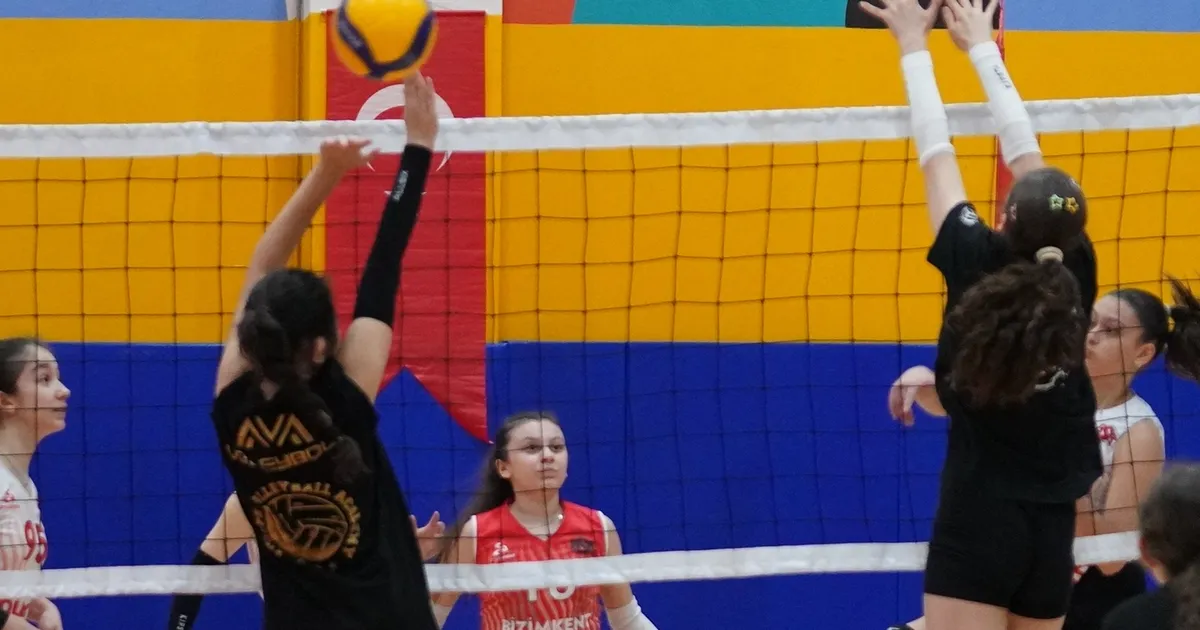 istanbul-beylikduzunde-voleybol-turnuvasi-basladi-fzXNL5Rv.webp