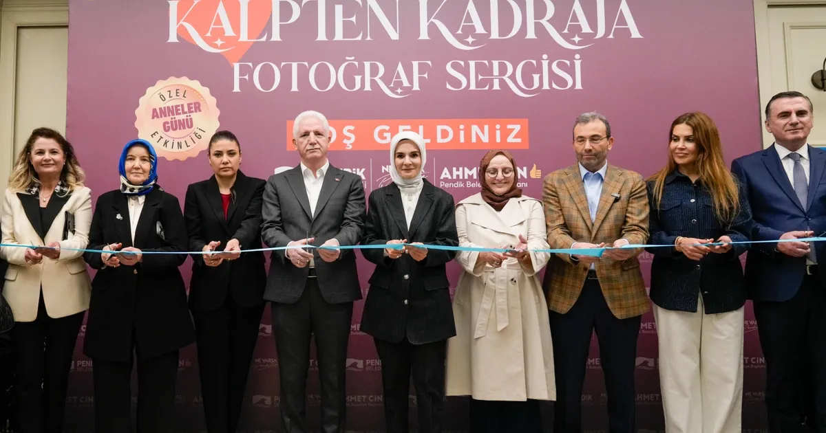 istanbul-pendikte-kalpten-kadraja-sergisi-acildi-A5vmwbNS.webp