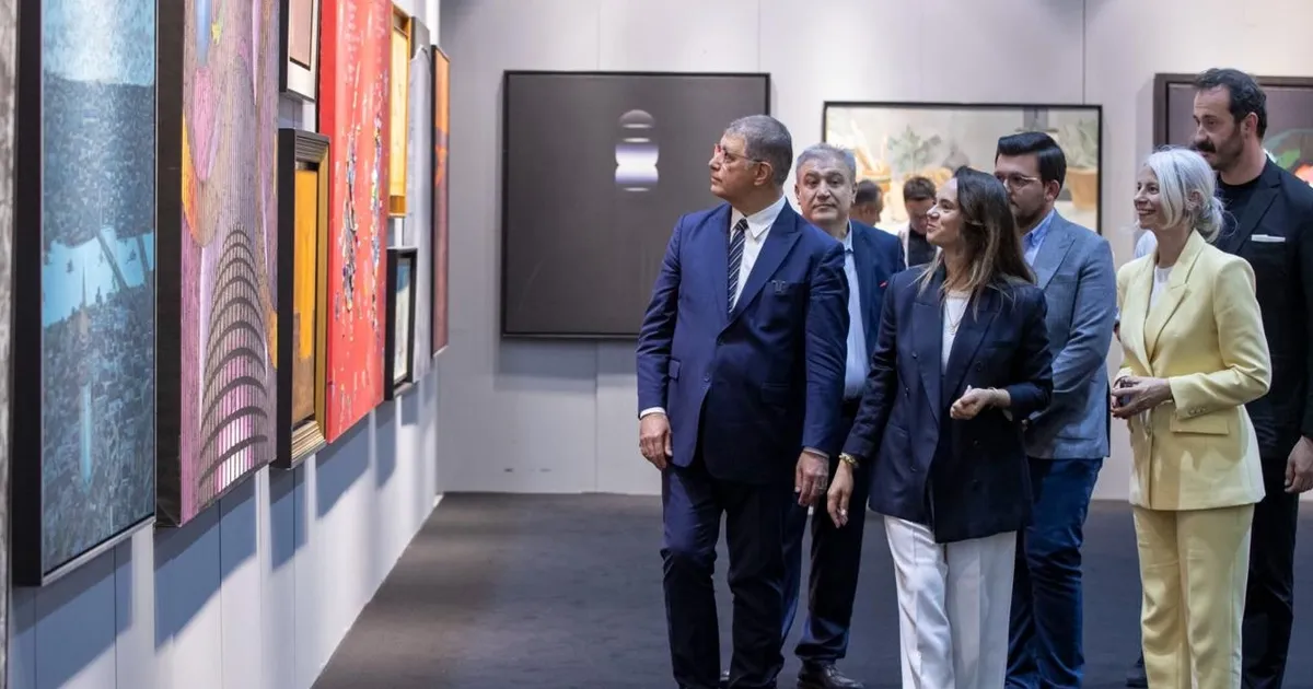 izmir-sanat-ve-antika-fuari-kapilarini-acti-1L3dUlzR.webp