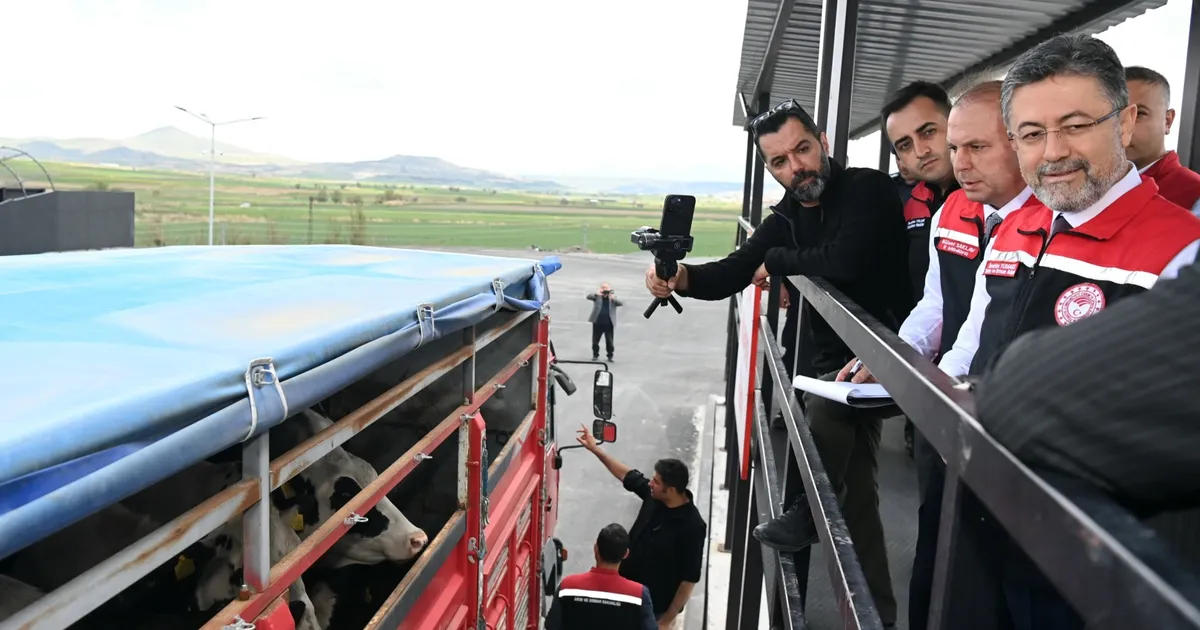 kayseri-besinci-kontrol-noktasi-oldu-veteriner-yol-kontrol-ve-denetim-istasyonu-faaliyette-v2U9VwnS.webp