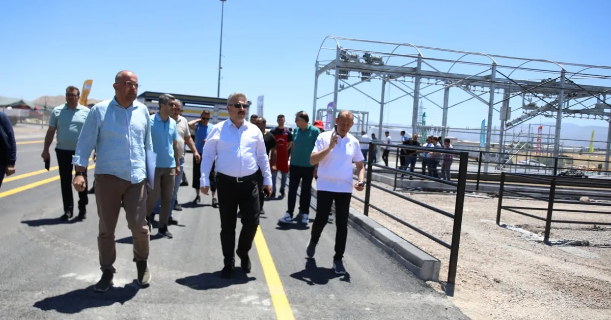 kayseri-melikgazide-kurban-hazirliklari-basladi-QvK89i7q.webp