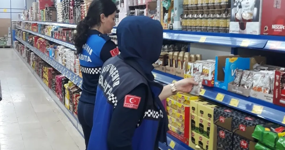 kocaeli-zabitasindan-market-denetimi-YMw4DqTw.webp