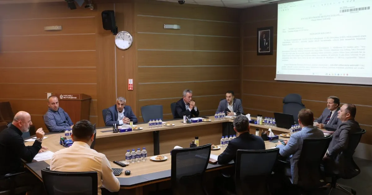 kocaelide-30-markete-ceza-kesildi-jKpZZ4Fe.webp
