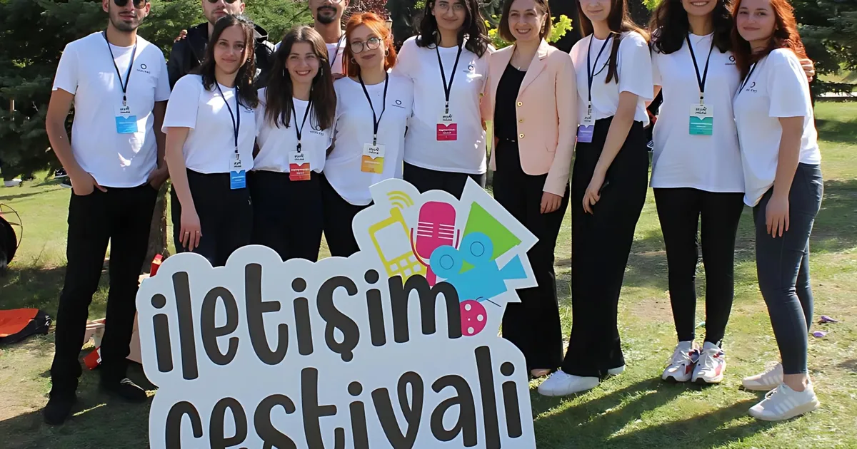 kocaelide-iletisim-ogrencileri-bulusuyor-pdsCRjSH.webp