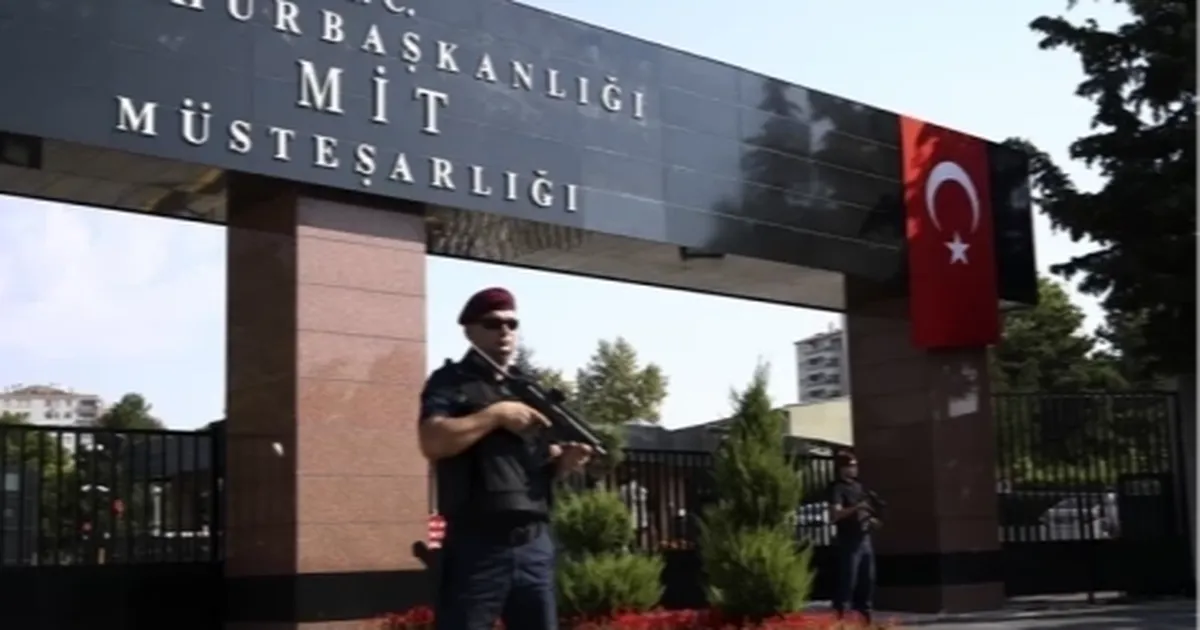 mit-sucustu-yakaladi-sahte-baz-istasyonu-kurmaya-calistilar-6x79qZz9.webp