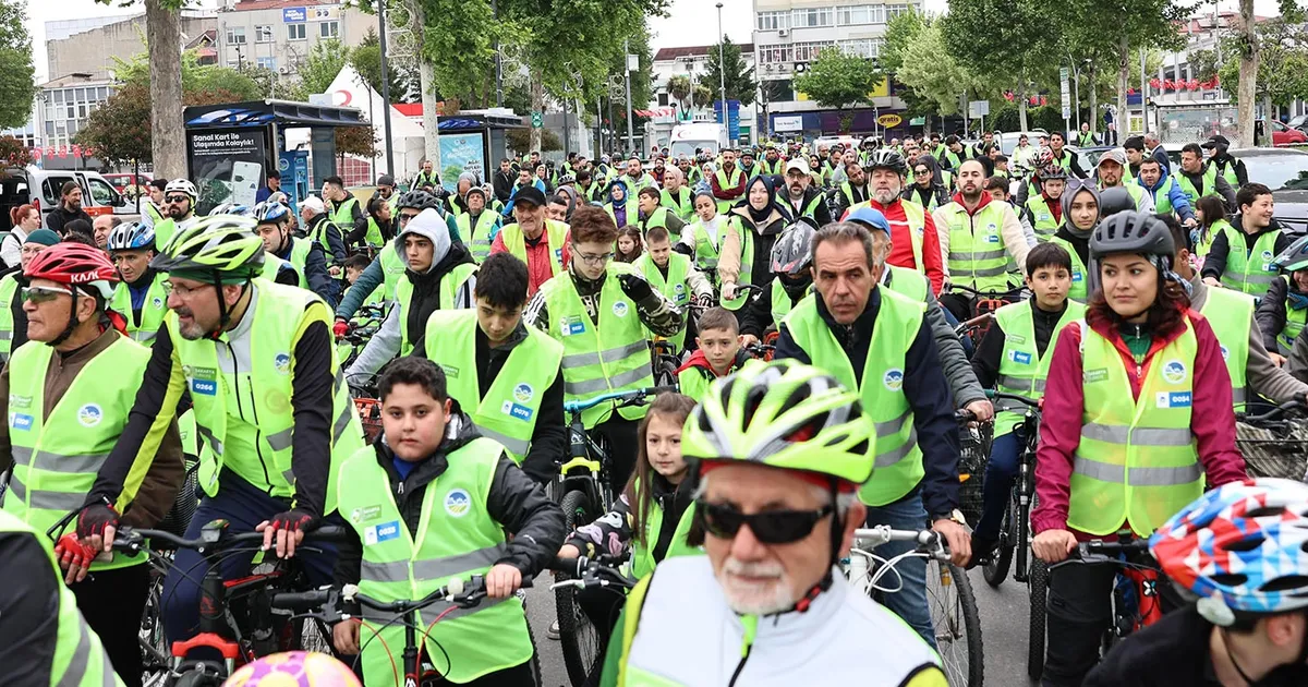 sakaryada-11-geleneksel-trafik-haftasi-etkinlikleri-duzenlendi-rbMVPTOY.webp