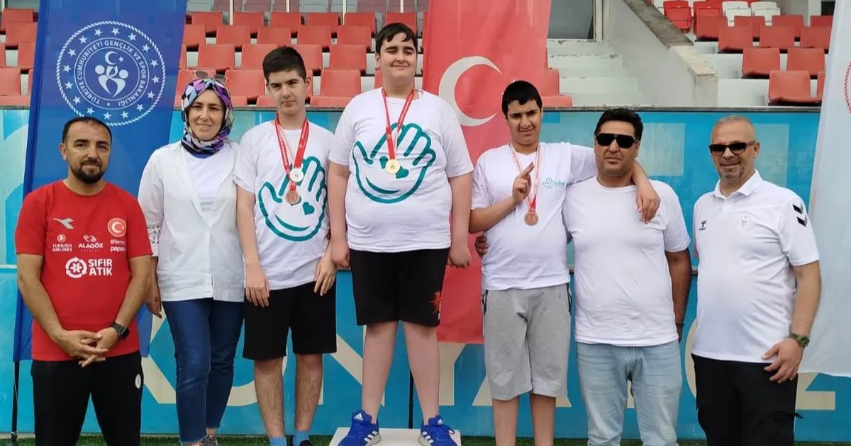 sobenin-atletizm-takimindan-tarihi-basari-33-madalya-V9NUkWFT.webp