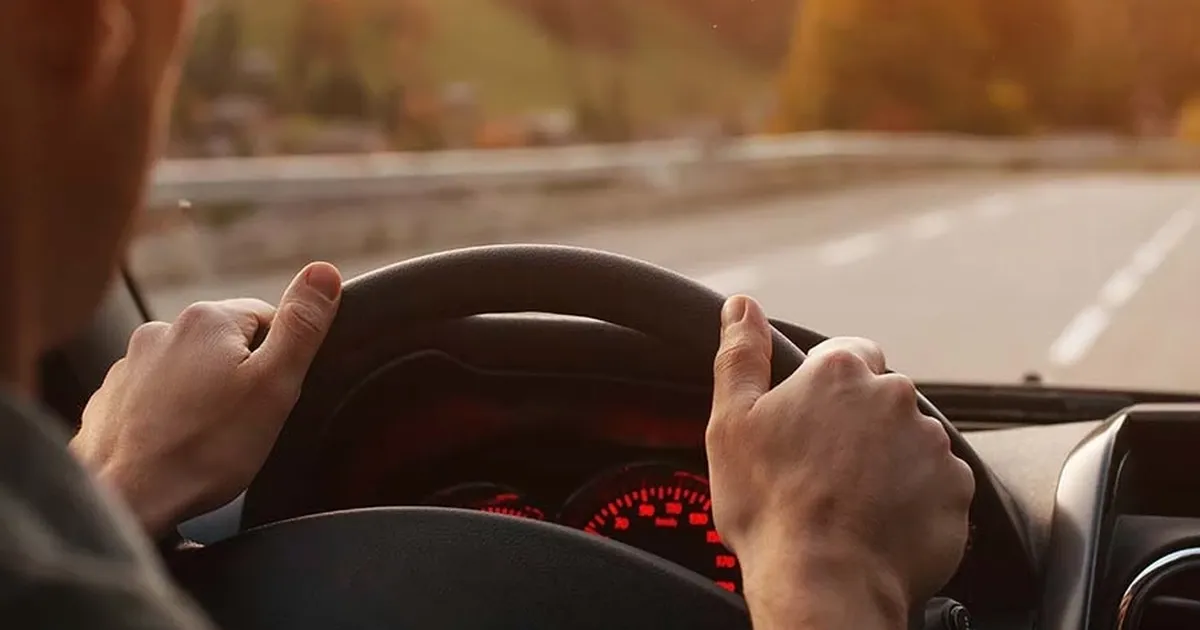 trafikte-guvenli-surus-icin-uc-altin-kural-dikkat-daginikligi-felakete-yol-aciyor-X2UtX6m3.webp