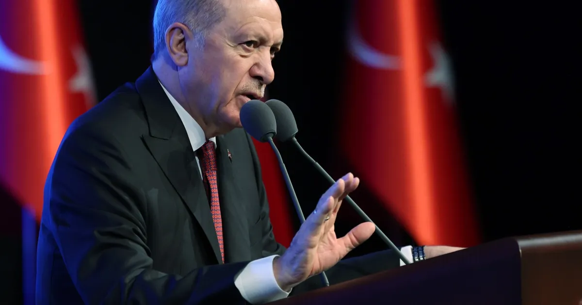 turkiye-yenilenebilir-enerjide-dev-adimlar-atiyor-7XWrcGKt.webp