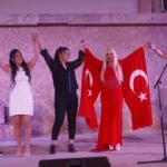 DJ Eva Başak’tan sokak hayvanları için anlamlı konser